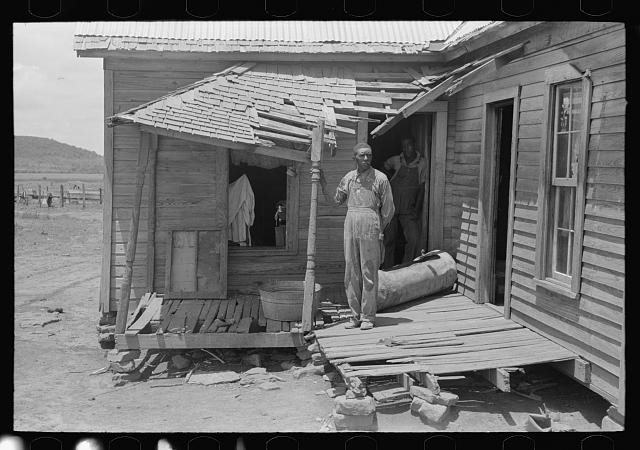 Photo:Muskogee Oklahoma 1939 Negro Tenant Farmer Front Porch Farm House