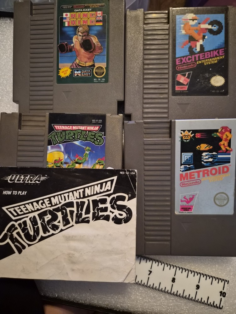 Nintendo Lot of 4 - Untested