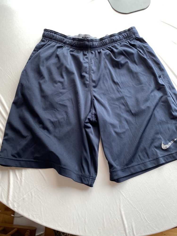 Nike Dri-Fit Training Shorts Men's Medium Navy Blue Athletic Gym Basketball