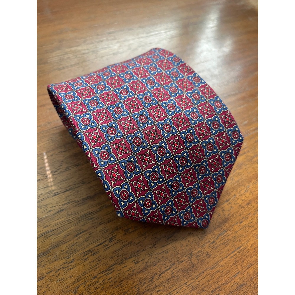 Brooks Brothers Makers Silk Tie Red Blue Medallion USA