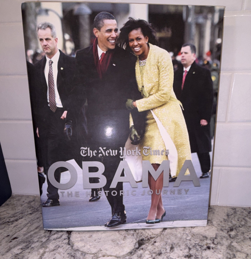 Obama: The Historic Journey (Hardcover, Callaway) Illustrated, Dust Jacket