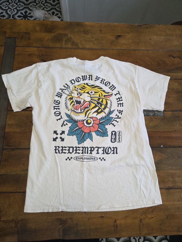 Three Days Grace 2023 Tour Shirt Large Cream Double Sided Tiger Redemption