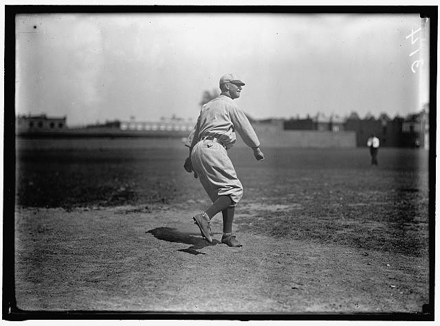Photo:Baseball Professional Players 1913 Pitcher Throwing On Field