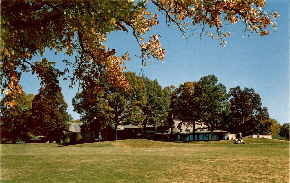 KA-28, Biltmore Forest Country Club, Biltmore, N.C., Mike Roberts Postcard
