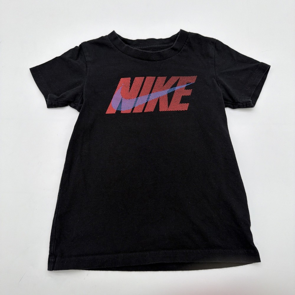 Nike T-shirt Toddler Boys Size 4T Black Graphic Print Logo 100% Cotton.#41448