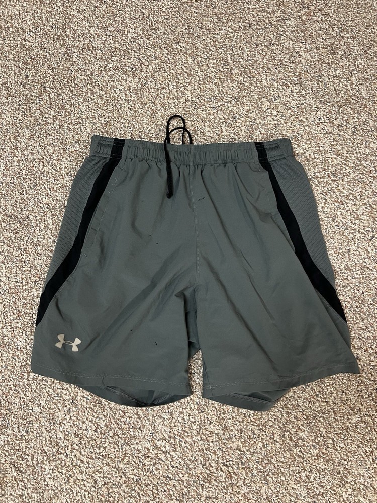 Under Armour HeatGear Men's Athletic Shorts Gray/Black M Mesh Fitted Drawstring