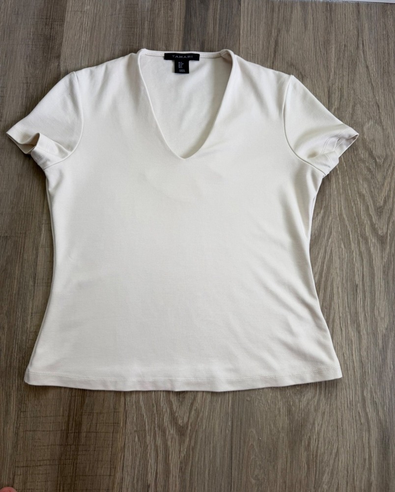 Tahari Premium Cream V-Neck Tee — The Perfect Wardrobe Essential size S