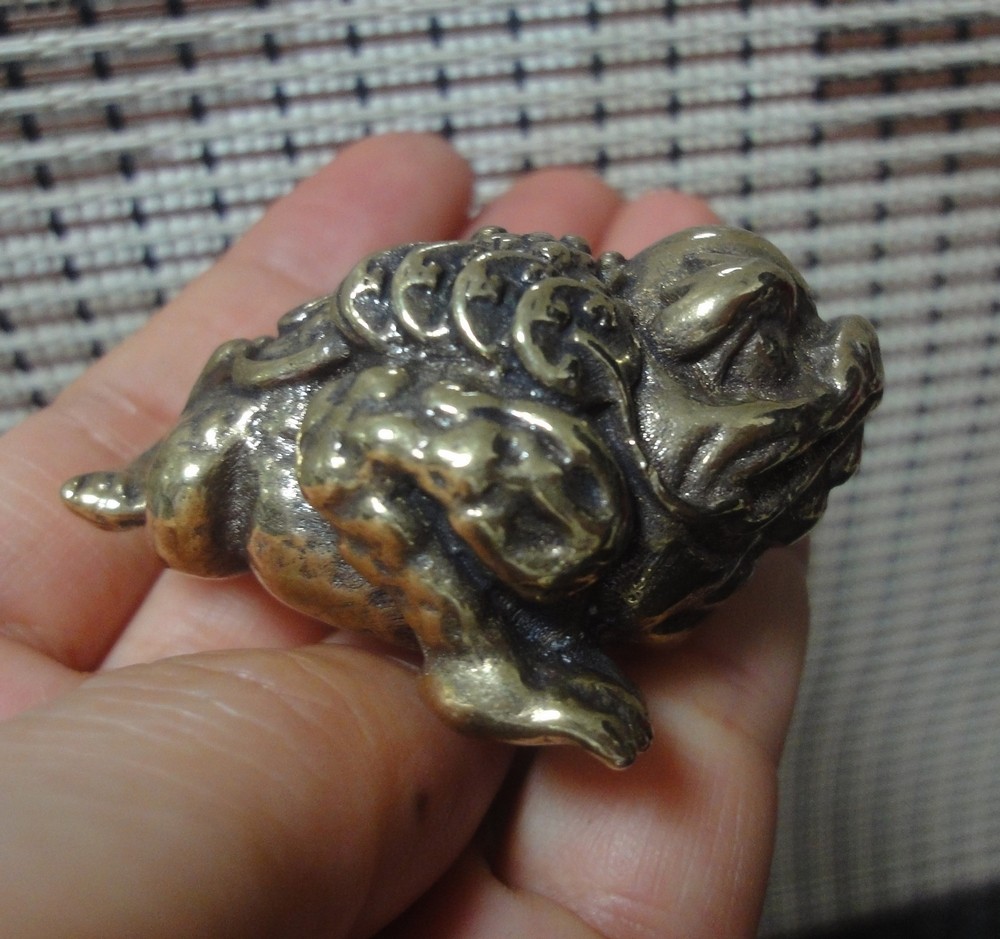 Solid Brass Toad Carry Coins Figurine Vintage Style Statue Incense Stick Holder