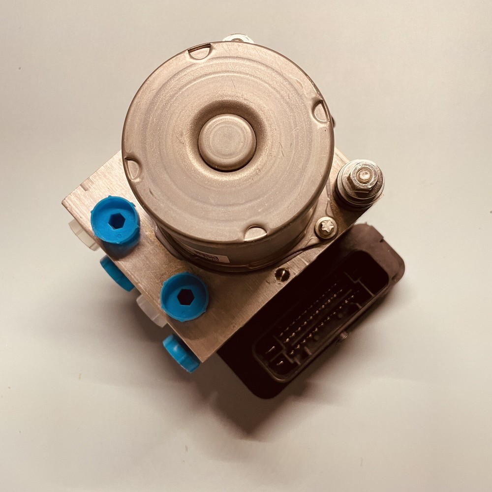 GM Genuine Parts 42571861 Brake Pressure Modulator Valve Kit