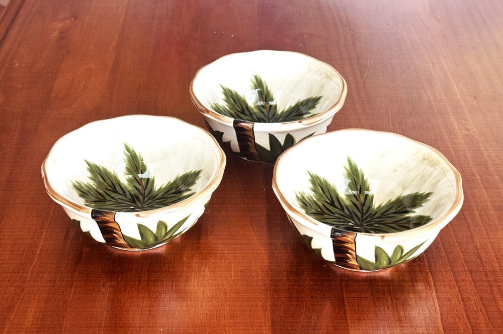 Tabletops Unlimited KONA -- Set of 3 Scalloped Fruit Dessert Bowls 4 1/2