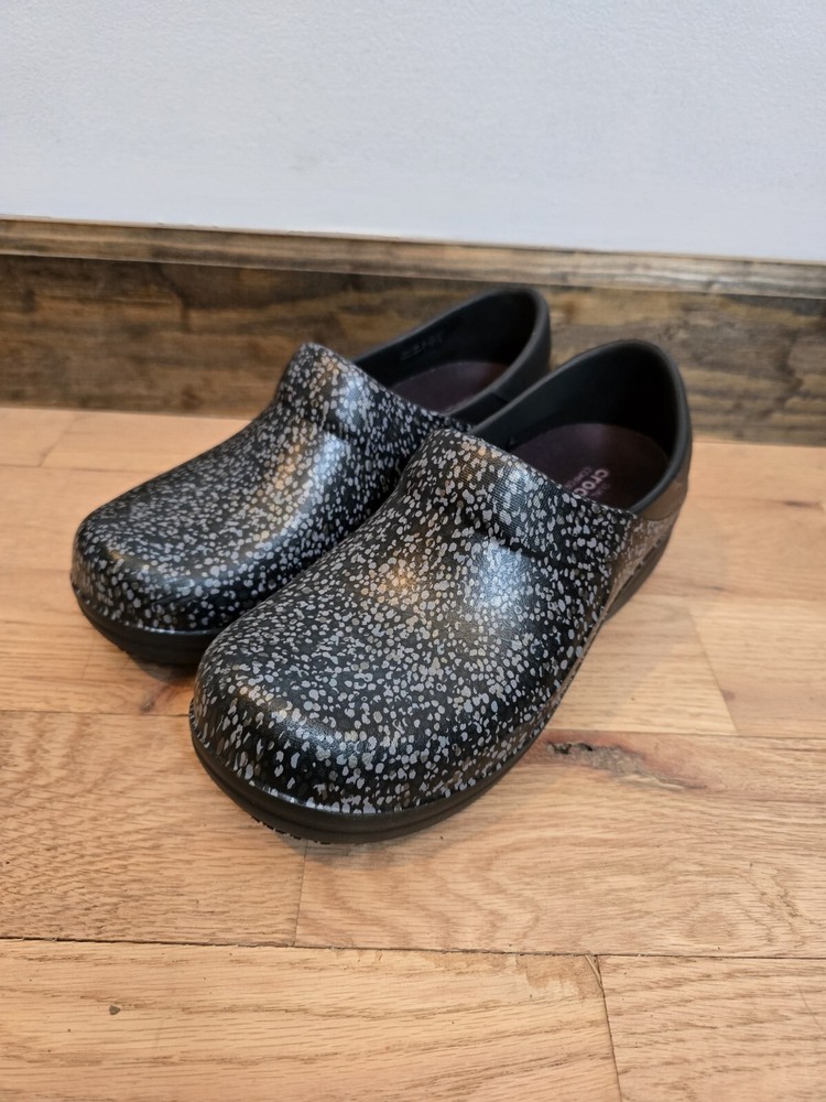 Crocs Dual Comfort Neria Pro II Black Gray SlipOn Clog Shoes 206385 Womens Sz 7