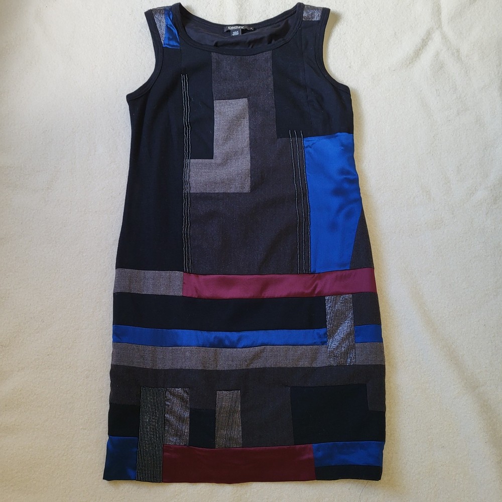 DKNY Wool Silk Dress Women's Size 4 Black Midi Sheath Modern Design Beading