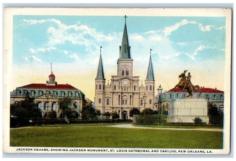 New Orleans LA, Jackson Square Monument St. Louis Cathedral Cabildo Postcard