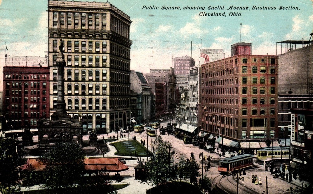 Postcard public square showing Euclid Avenue Business section Cleveland Ohio