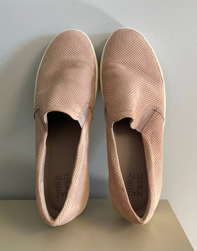 Naturalizer Marianne Slip On Shoes Womens Size 12W Leather Beige Comfort Shoes