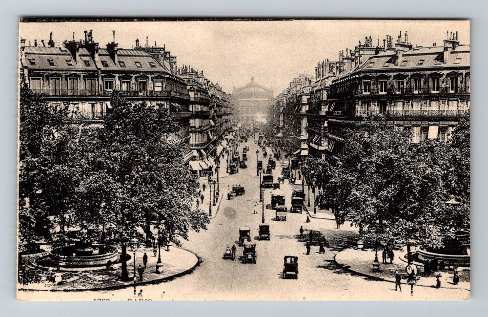 France- Paris Elevated Street View Souvenir Old Postal Card PC Vintage Postcard