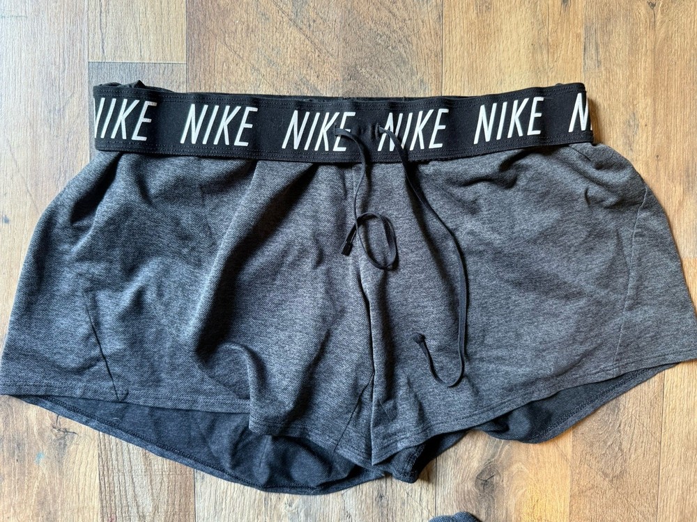 Nike Dri-FIT Women's Athletic Shorts Dark Gray Black Gym Training Knit Polyester