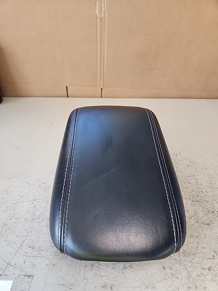 2015 Dodge Dart Center Console Lid Armrest Black Leather Gray Stitch