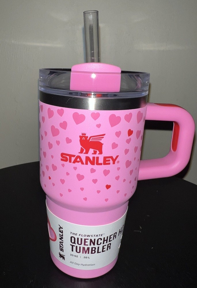 Stanley 20oz H2.0 Flowstate Quencher Tumbler in Valentine Pink