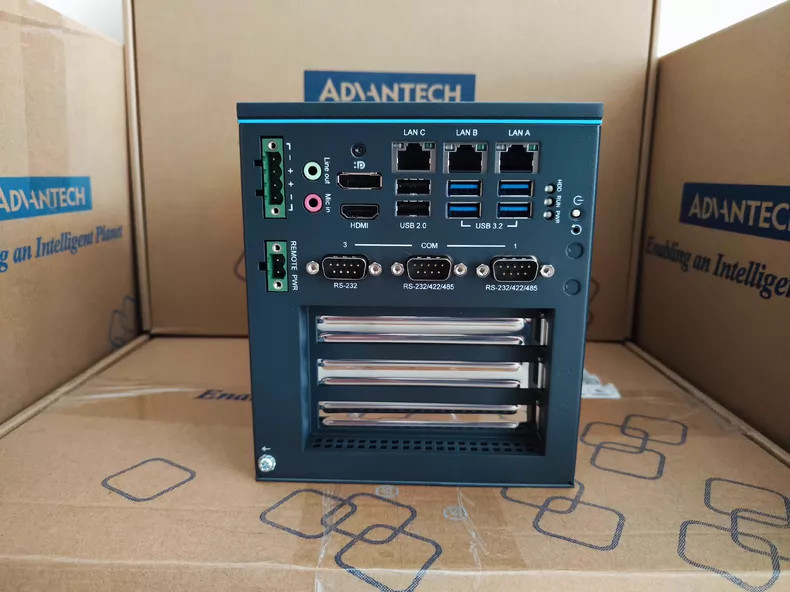 1PC New Advantech UNO-348-ANN3A I5/8G/256G Compact Embedded Edge Controller