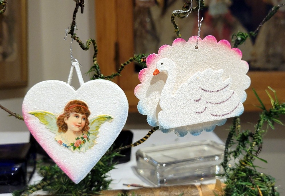 Angel in Heart. Swan. Two Venetian Dew Cardboard Gablonz Czech Republic Orns