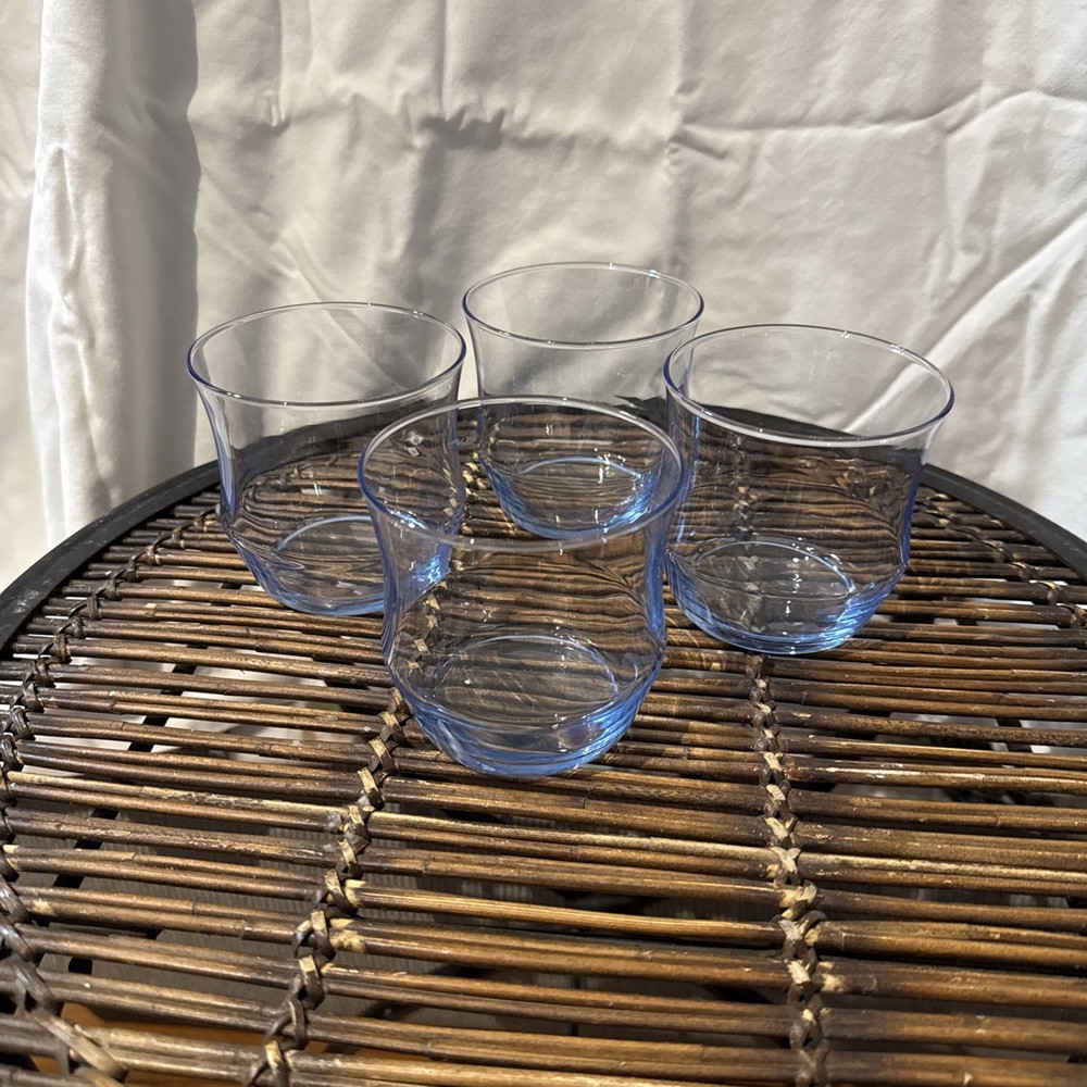 Vintage Light Blue Libbey Drinking Glasses - Medium - set of 4 - Mint Condition