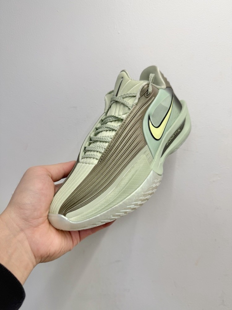 Nike GT Cut 3 Size 8 Turbo Honeydew HV9918-300 Men’s Size 7