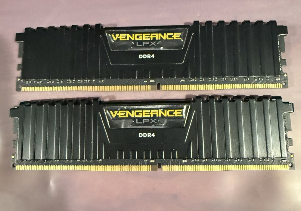 Corsair Vengeance LPX 32GB (2x16GB) DDR4 3200MHz Desktop RAM CMK32GX4M2E3200C16