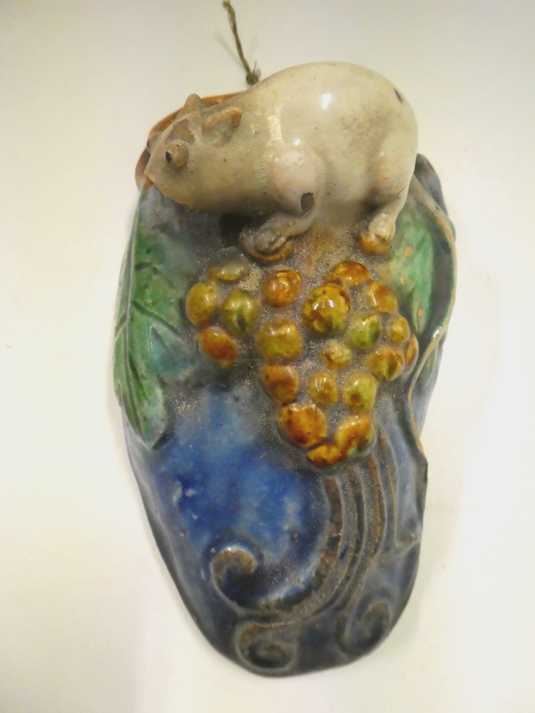 ANTIQUE POTTERY MAJOLICA MOUSE AND BUNCH GRAPES LEAVES WALL VASE