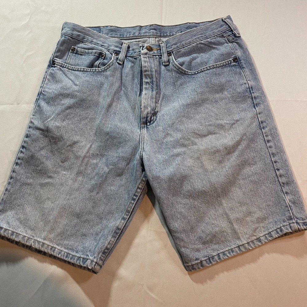 Wrangler Shorts Mens Size 34 Blue Light Wash Denim Relaxed Fit Bermuda Pockets