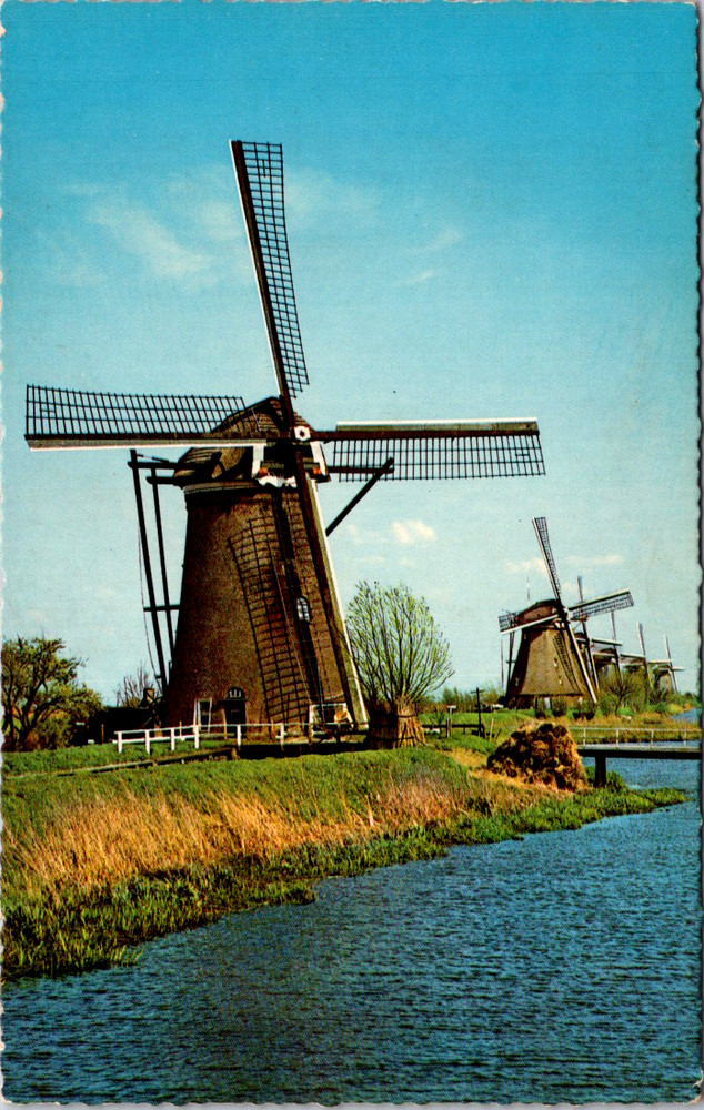 Vintage Postcard Dutch Windmill Holland