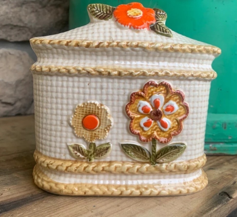 vintage orange & yellow flower napkin holder