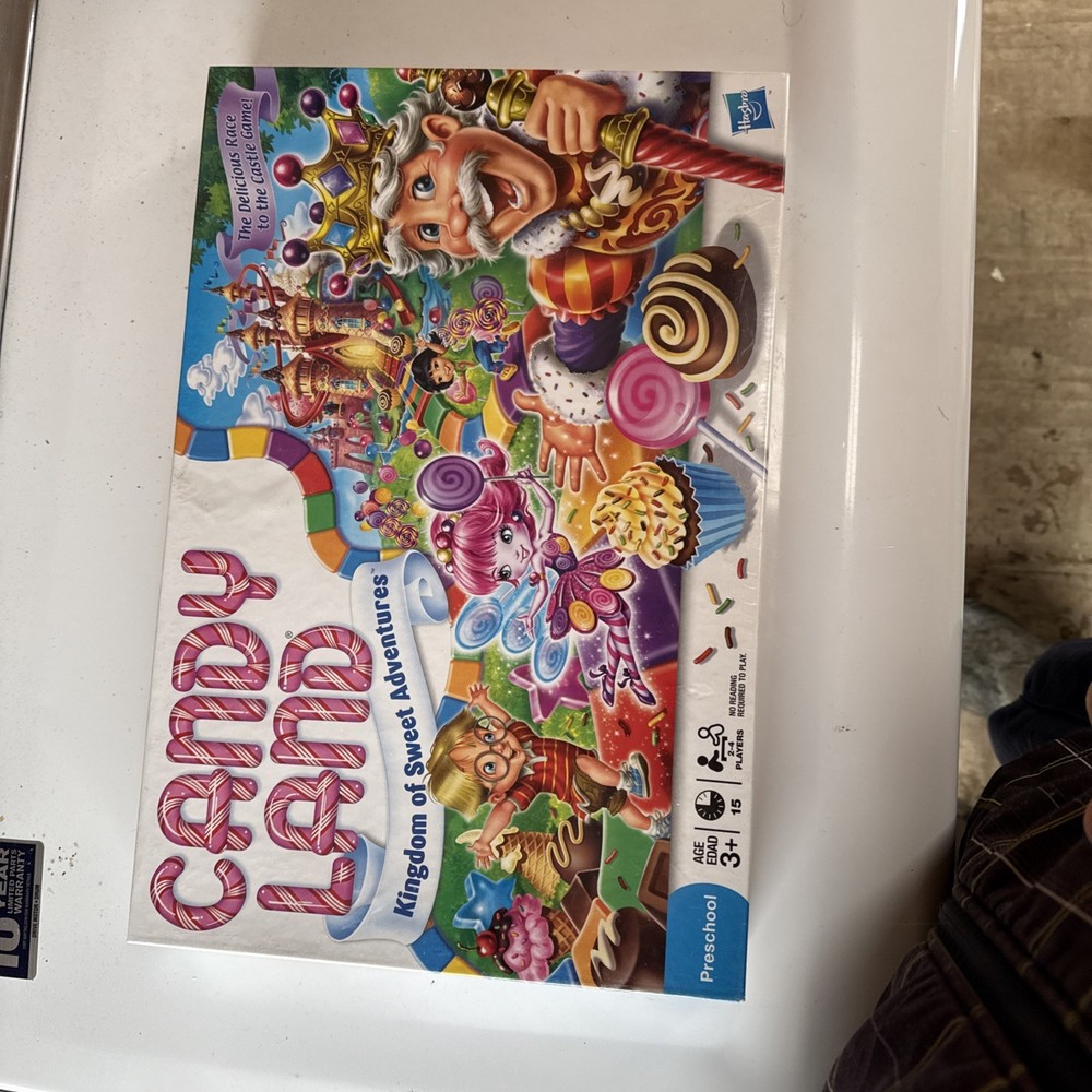 Candy Land Board Game Hasbro 2010 Kingdom of Sweet Adventures NIB Sealed
