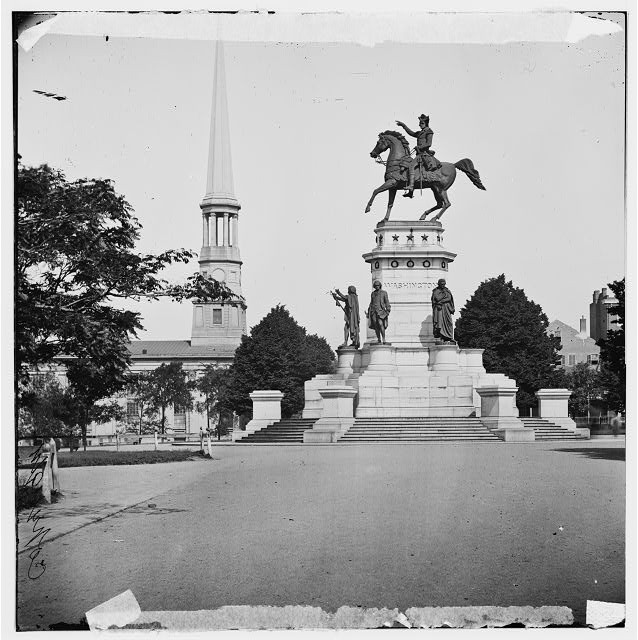 Photo:George Washington monument,Saint Paul's historic photo