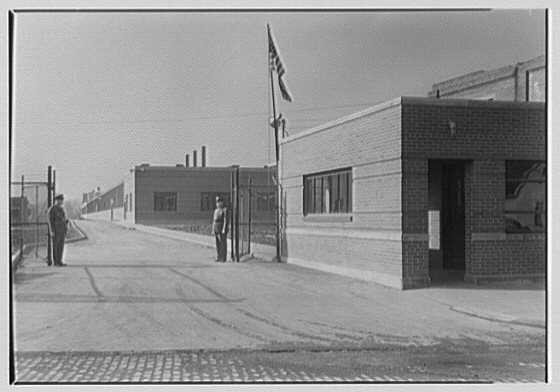 Photo:Corning Glass Works, Parkersburg, West Virginia. Gate house