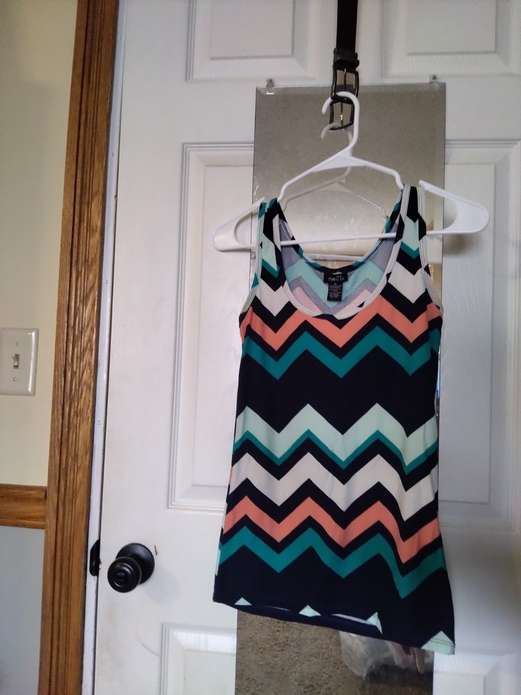 Rue 21 Women's Tank Top Size Medium