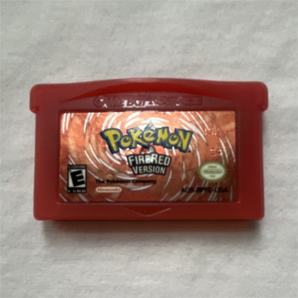 Nintendo Pokémon FireRed Version - Game Boy Advance