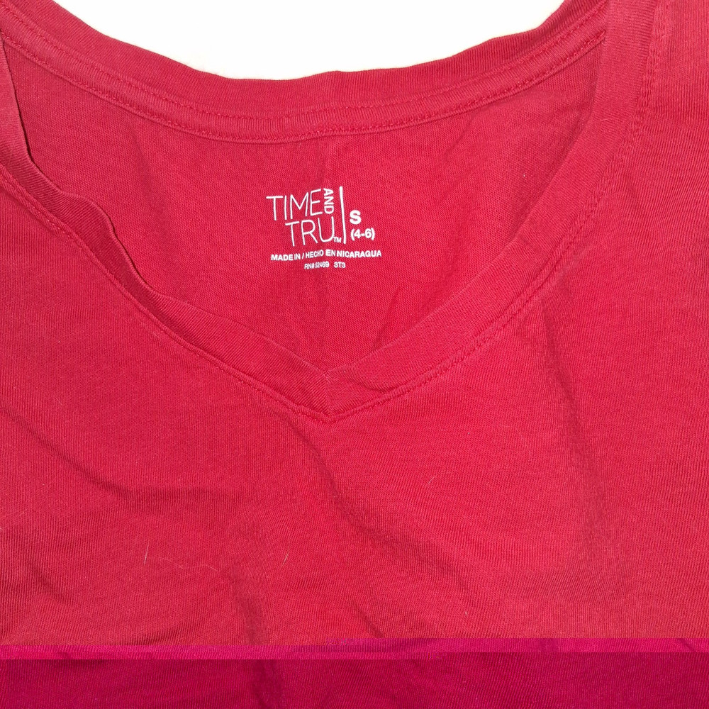 Time and Tru Women's Red V-Neck Short Sleeve Cotton Knit Basic T-Shirt Size S