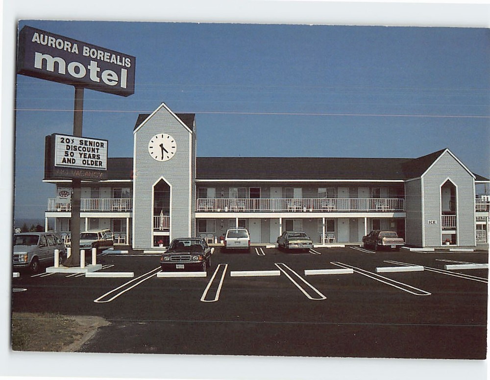 Postcard Aurora Borealis Motel St. Ignace Michigan USA