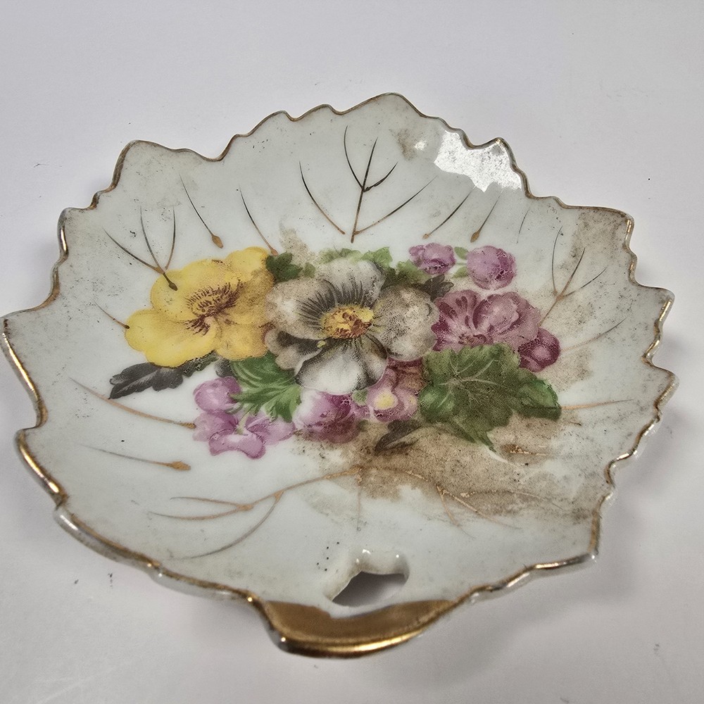 Vintage Leaf Shaped Trinket Dish Made In Japan