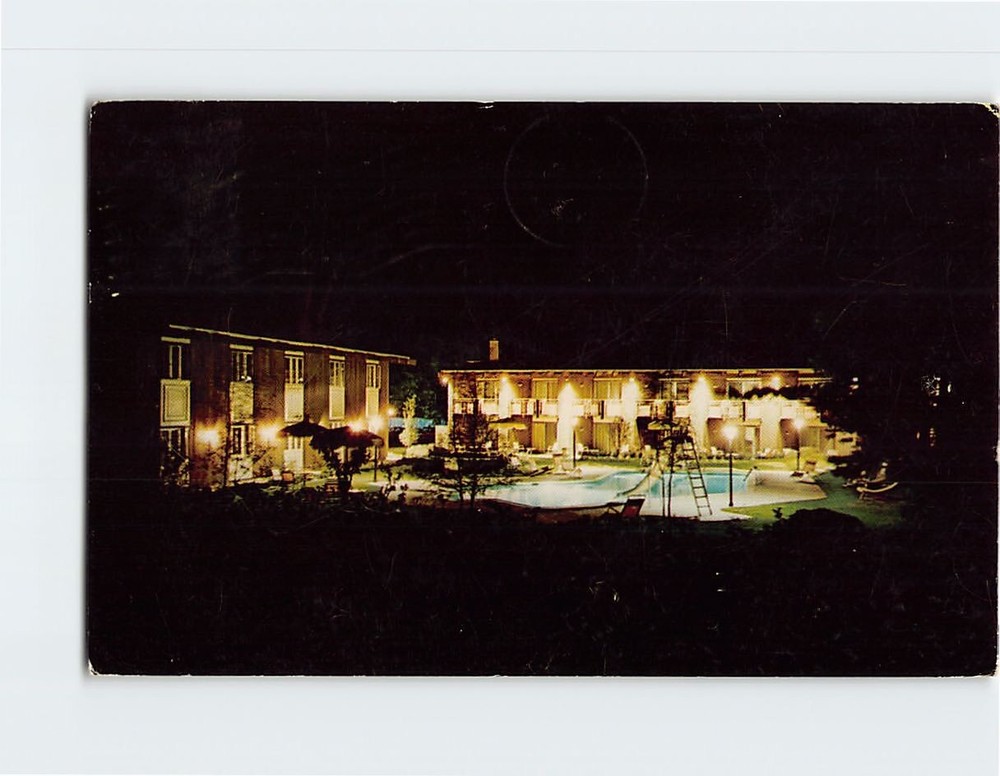 Postcard Paradise Motor Inn  & Restaurant Bennington Vermont USA