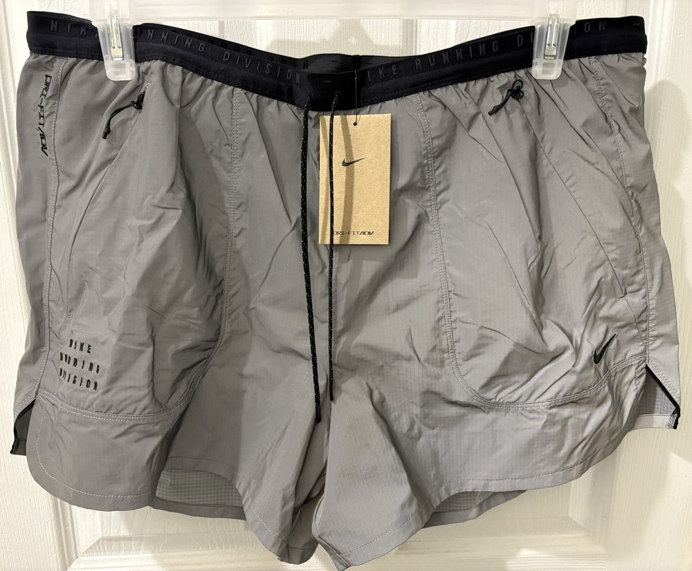 Nike Dri-Fit ADV Run Division 4