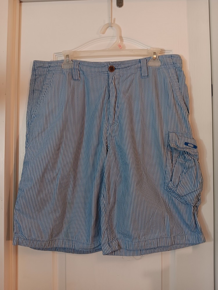 Oakley Men's Cargo Shorts Size 36 Blue Striped Flat Front