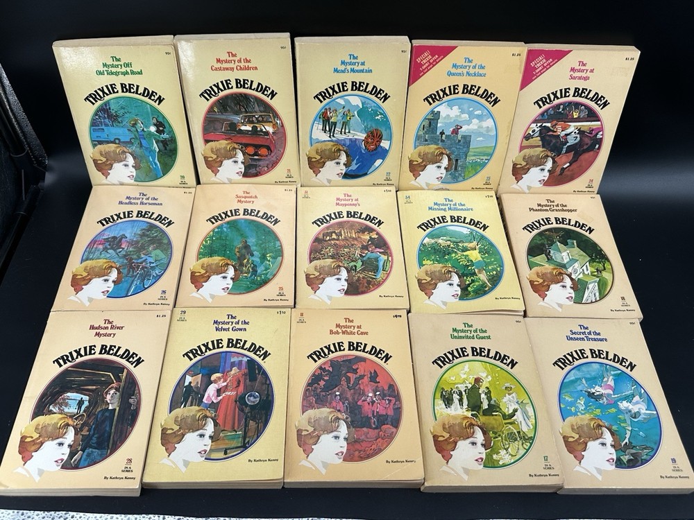Trixie Belden Series 15 Books Oval Cover Julie Campbell Lot Vintage PB