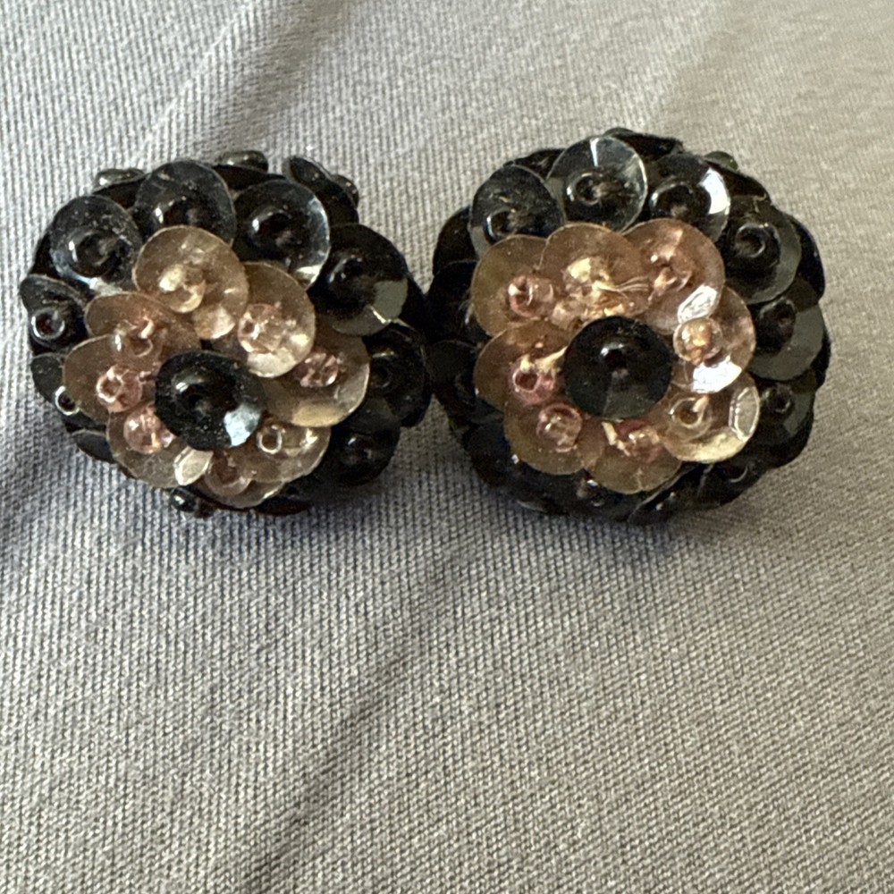 Vintage Clear Seed Bead Black Sequin Button Screwback Earrings Floral