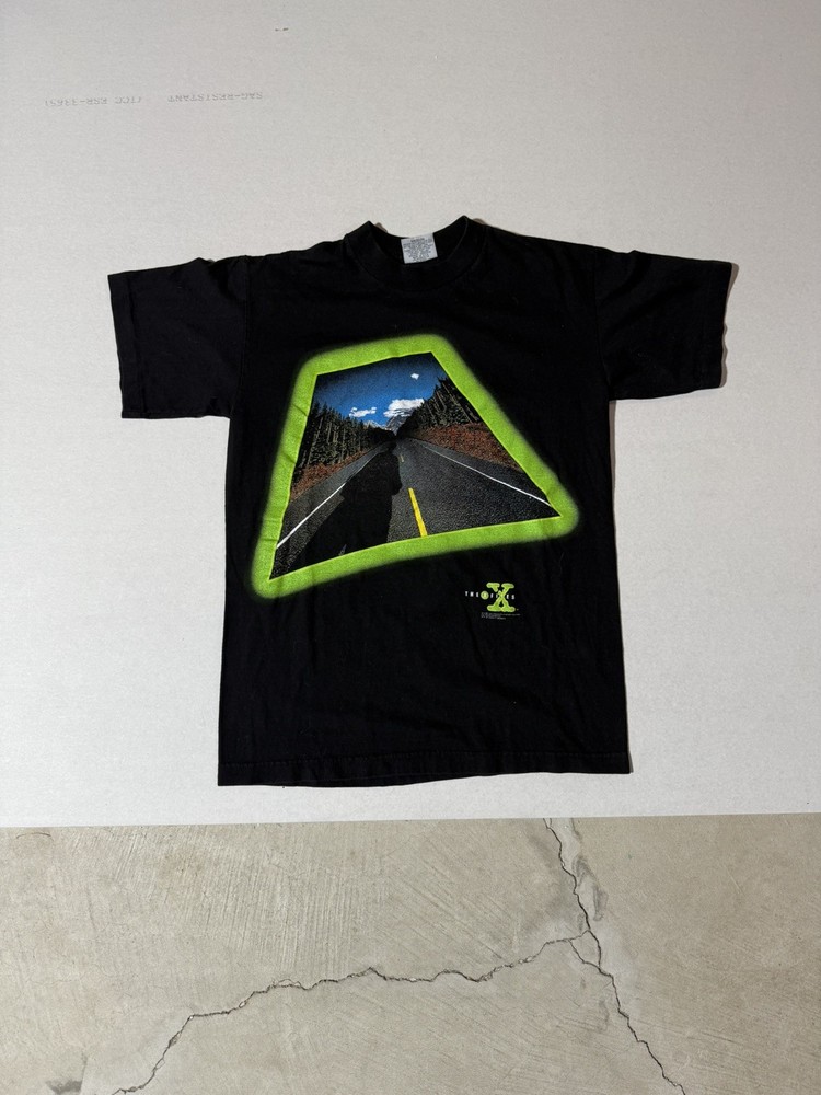 Vtg 1994 The X-Files T-shirt Mens M Stanley Desantis 90s Tv Show Aliens Sci-fi