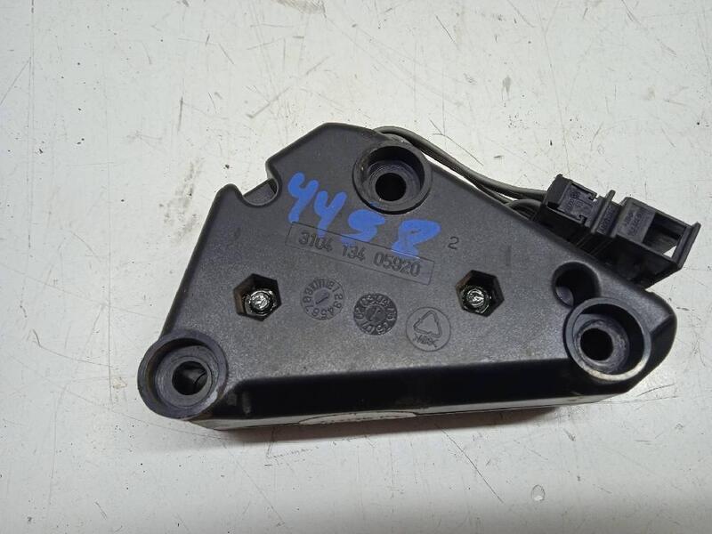 1K0035463D electronic module for Volkswagen Golf V Sedan (1K1) 2003 304636