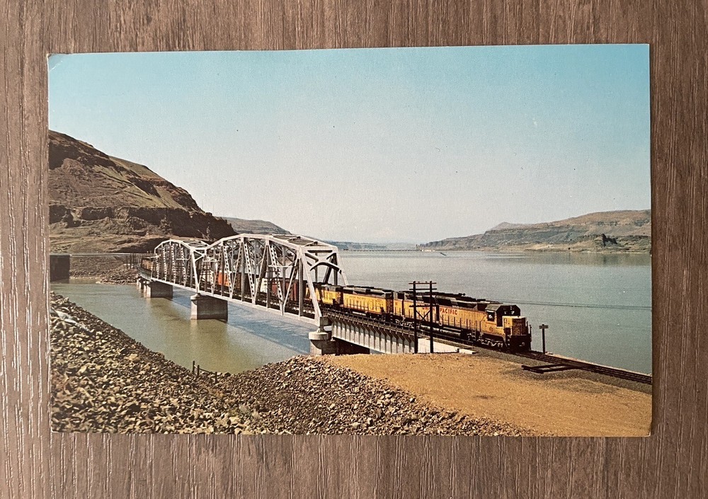 Union Pacific Railroad Columbia River GM EMD DD-35A 5000HP Train Postcard Rufus