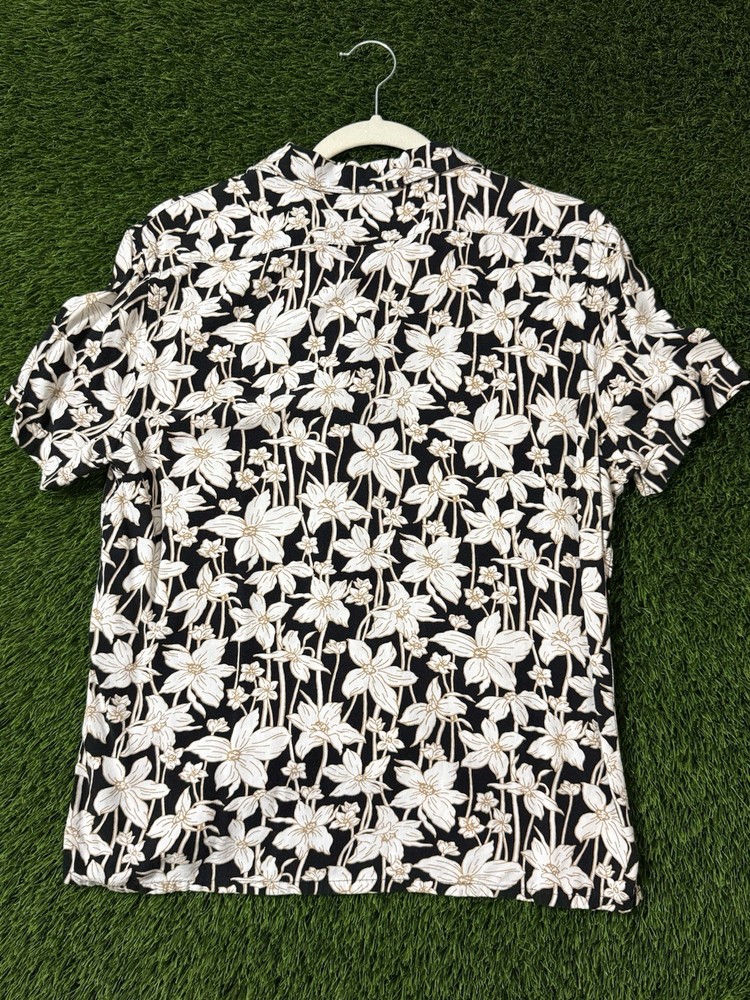 Express Floral Button-Up Shirt Men’s Small Black White Short Sleeve