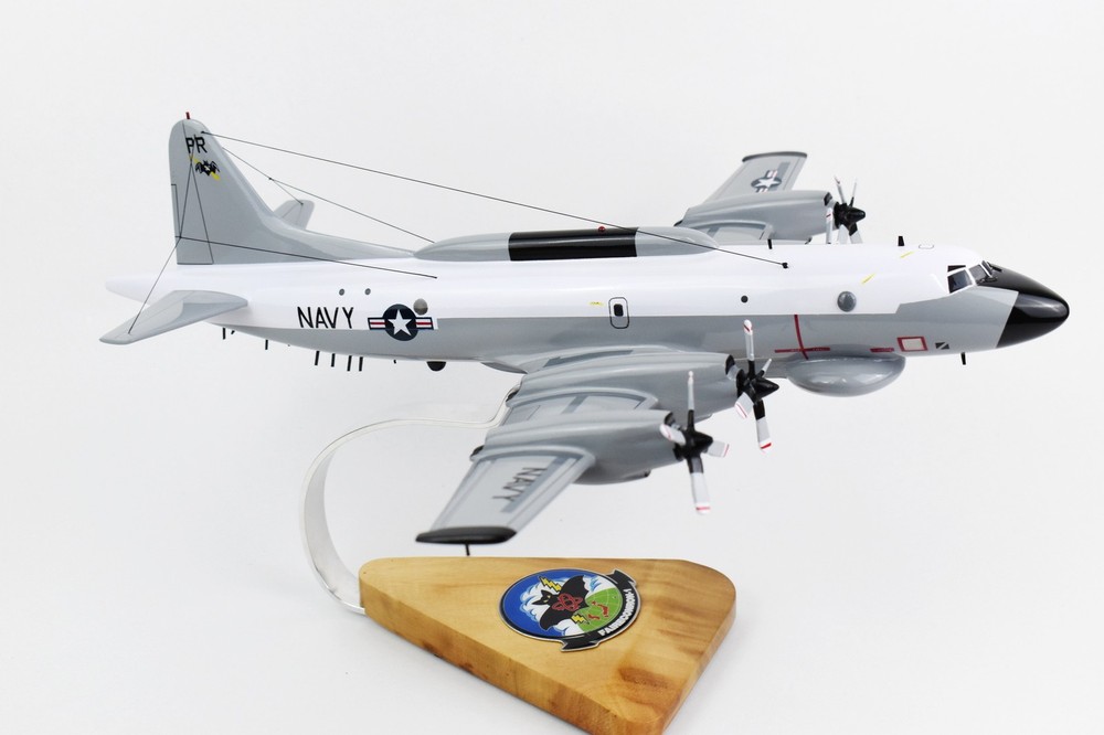 Lockheed Martin® EP-3E Orion™, VQ-1 World Watcher Aries PR/32, 18